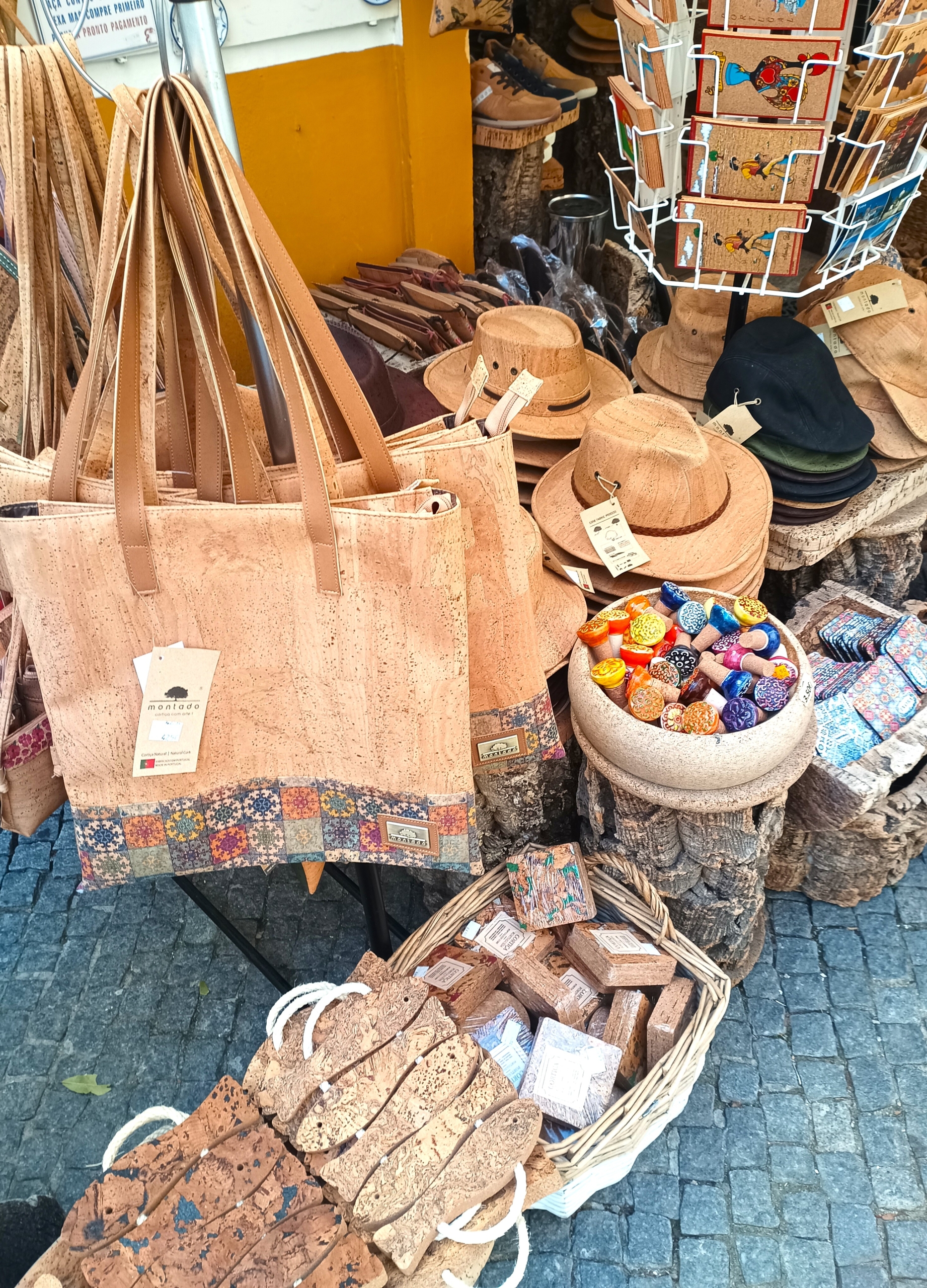korkové produkty- portugalské suvenýry korkové produkty- portugalské suvenýry